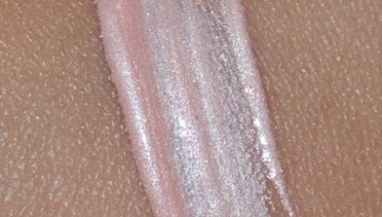 Công dụng của Highlighter Benefit High Beam hightlight-benefit-High-Beam-review-1