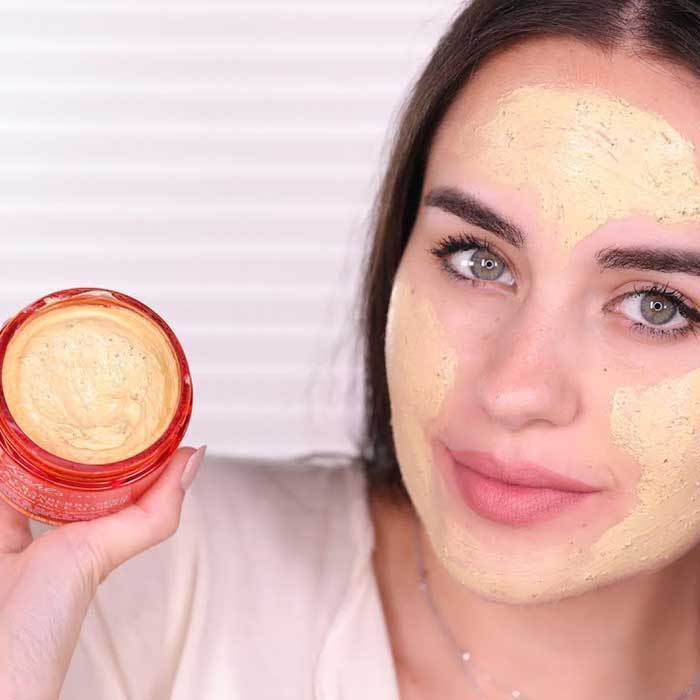 Mặt Nạ Kiehl's Turmeric & Cranberry Seed Energizing Radiance Masque