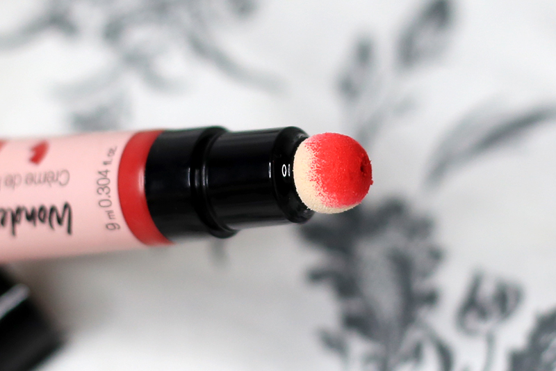 Son Sephora Wonderful Cushion Matte Lip Cream - 05 Wonderful Red Son-Sephora-Wonderful-Cushion-Matte-Lip-Cream-Wonderful-red-2