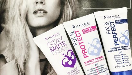 so-sanh-kem-lot-rimmel-stay-matte