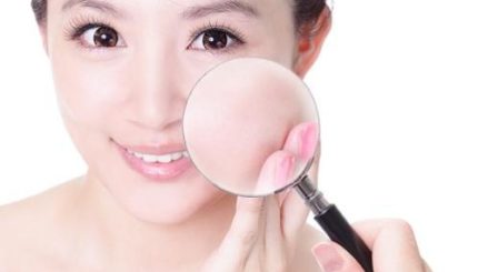 4 Mẹo Trang Điểm giúp "giấu nhẹm" lỗ chân lông Hoàn Hảo!