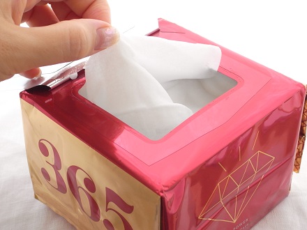 Mặt nạ giảm nếp nhăn Lululun Precious Red Face Mask lululun-face-mask-precious-red3
