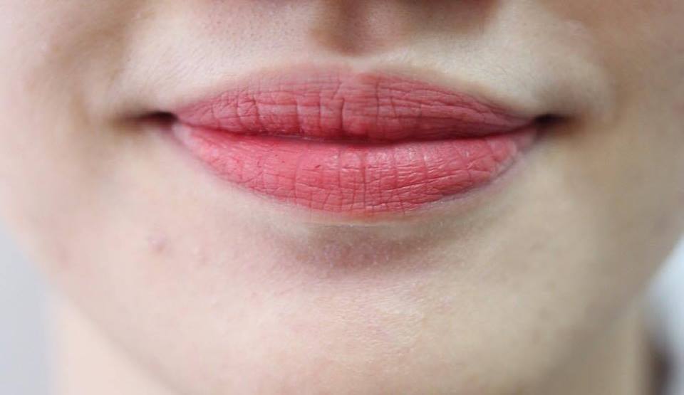 test-bam-li-lom-son-bourjois-velvet-lipstick-suot-12h