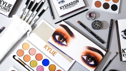 su-bo-toi-tap-cua-kylie-cosmetics-haul