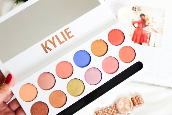 su-bo-toi-tap-cua-kylie-cosmetics-haul