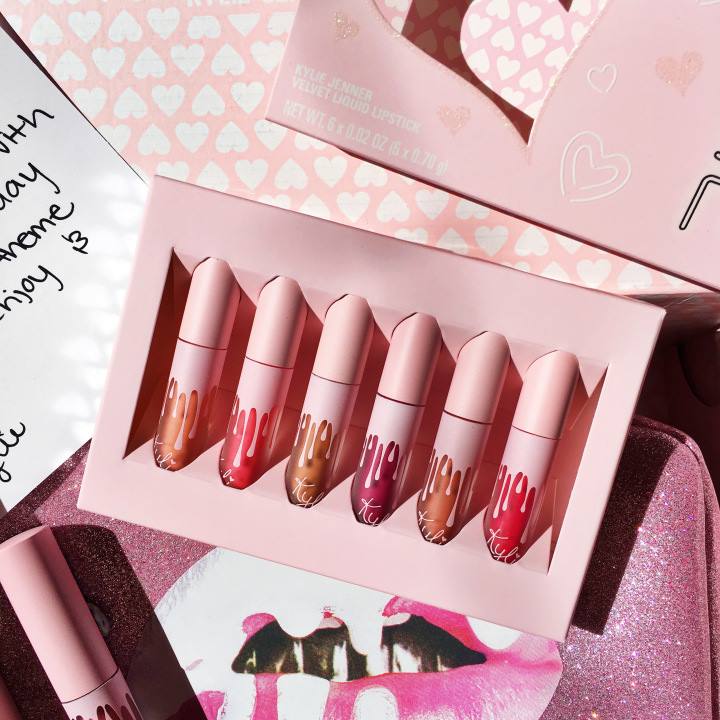 su-bo-toi-tap-cua-kylie-cosmetics-haul