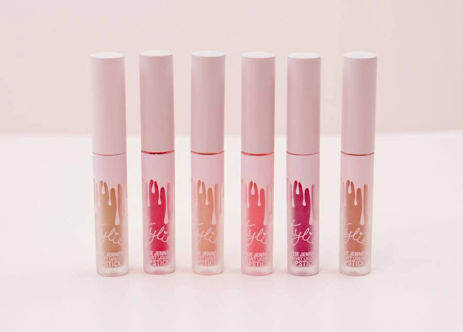 su-bo-toi-tap-cua-kylie-cosmetics-haul