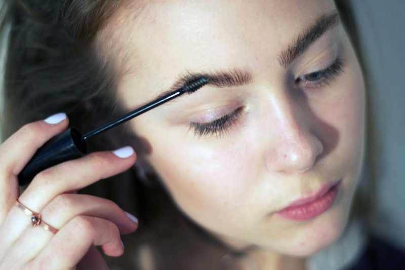 7-meo-makeup-sieu-nhanh-sieu-de-cho-mua-holidays