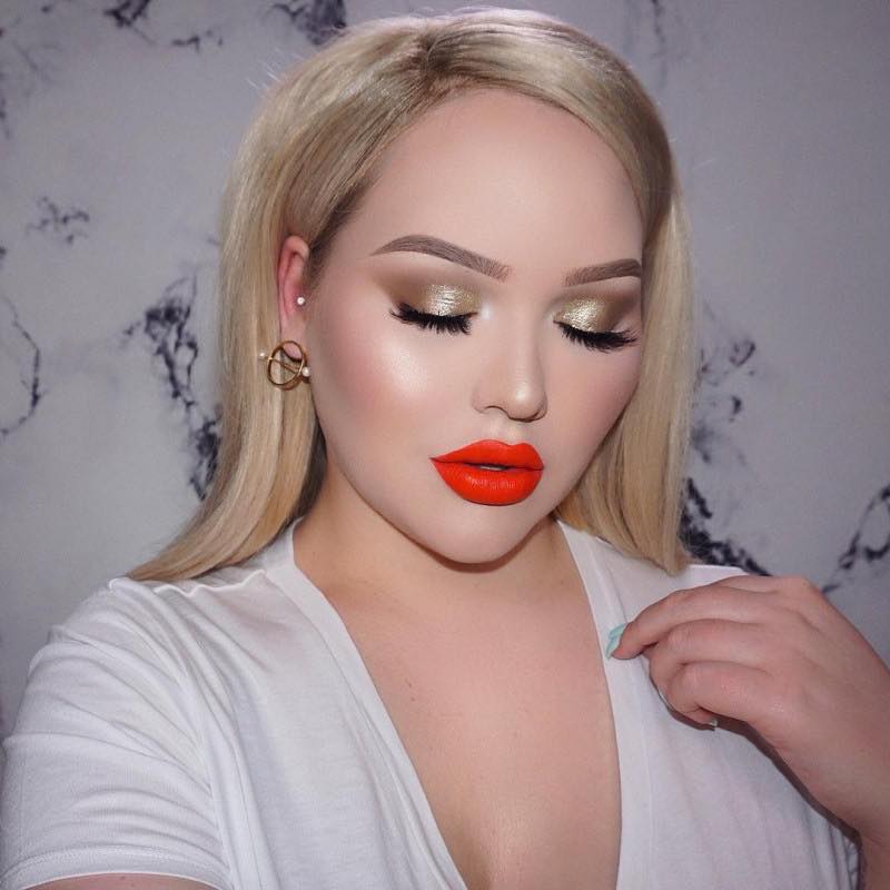 KYLIE KoKo Kollection Pressed Powder Face Pallette KYLIE KoKo Kollection Pressed Powder Face Pallette - Ảnh 3