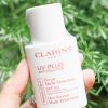 kem-chong-nang-clarinn-uv-plus-anti-pollution-day-screen-multi-protection-spf50