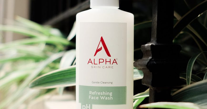 review-sua-rua-mat-alpha-refreshing-face-wash