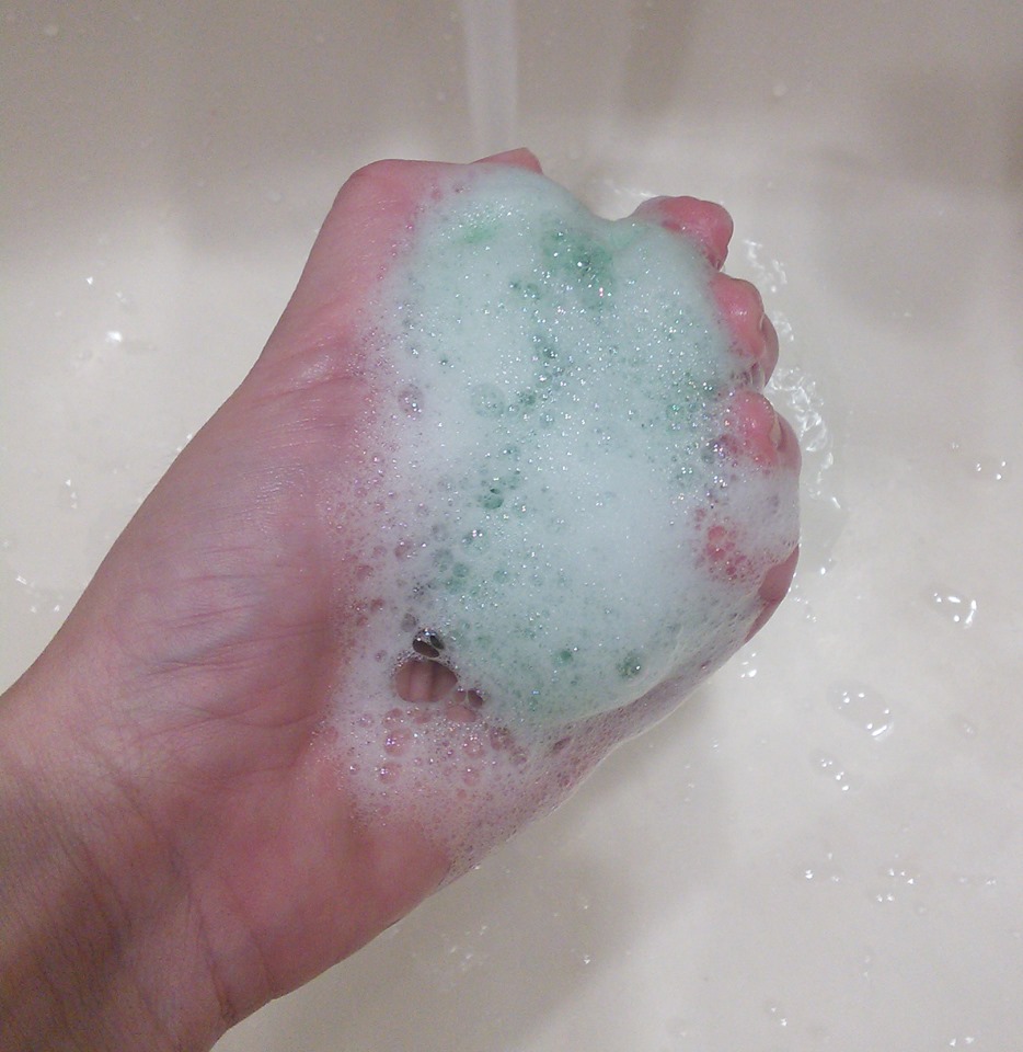 review-sua-rua-mat-alpha-refreshing-face-wash