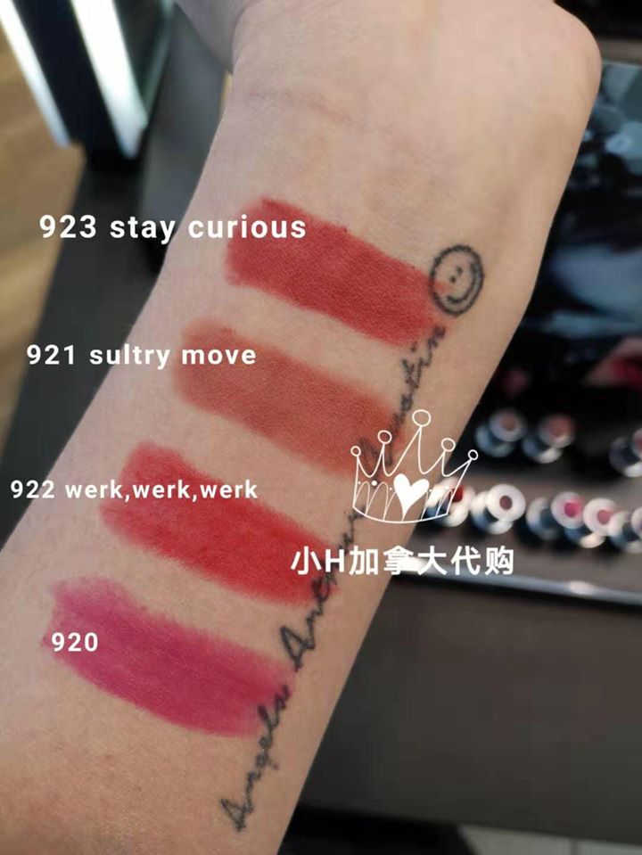 so-sanh-son-mac-powder-kiss-stay-curious-va-werk-werk-werk