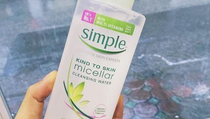 review-nuoc-tay-trang-simple-kind-to-skin-cleasing-micellar-water