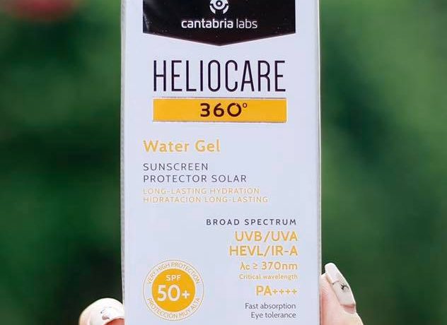 Review Kem Chống Nắng Heliocare Water Gel SPF50