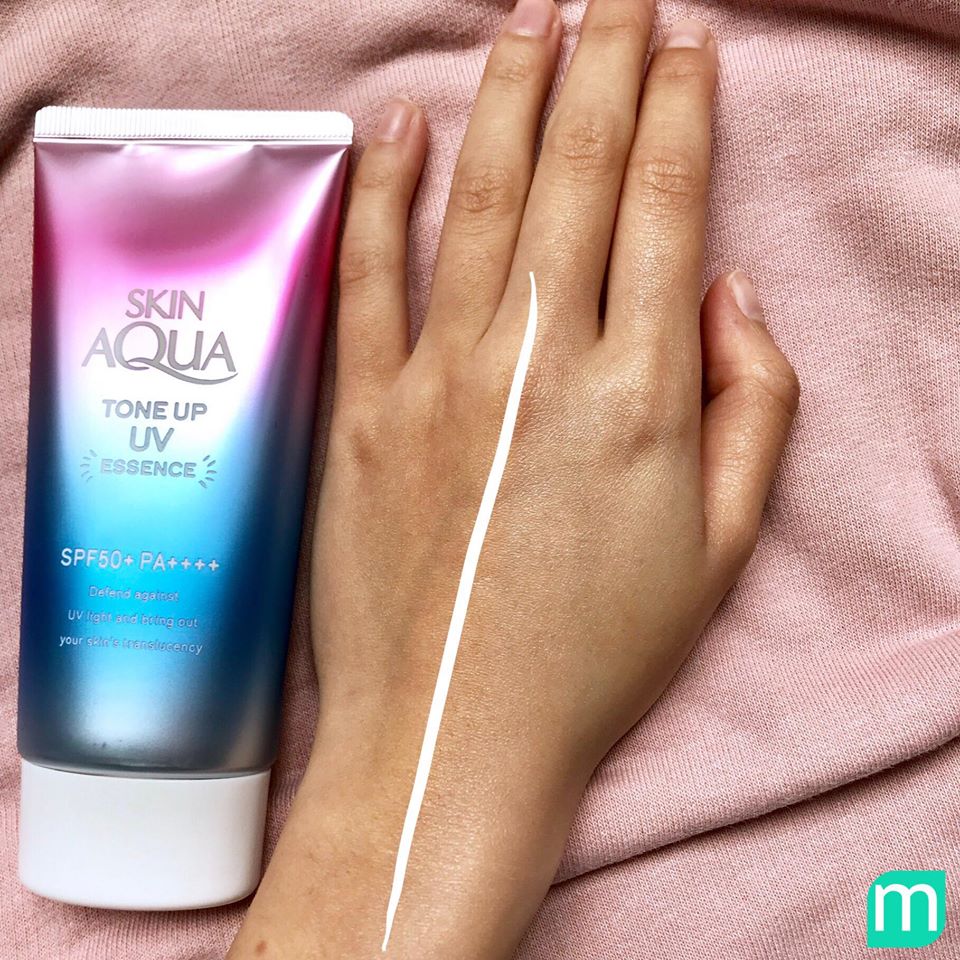 so-sanh-2-kem-chong-nang-skin-aqua-tone-up