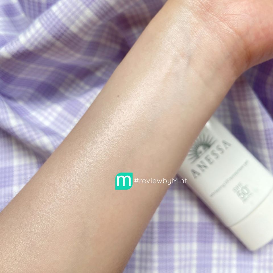 review-kem-chong-nang-anessa-whitening-uv-gel2