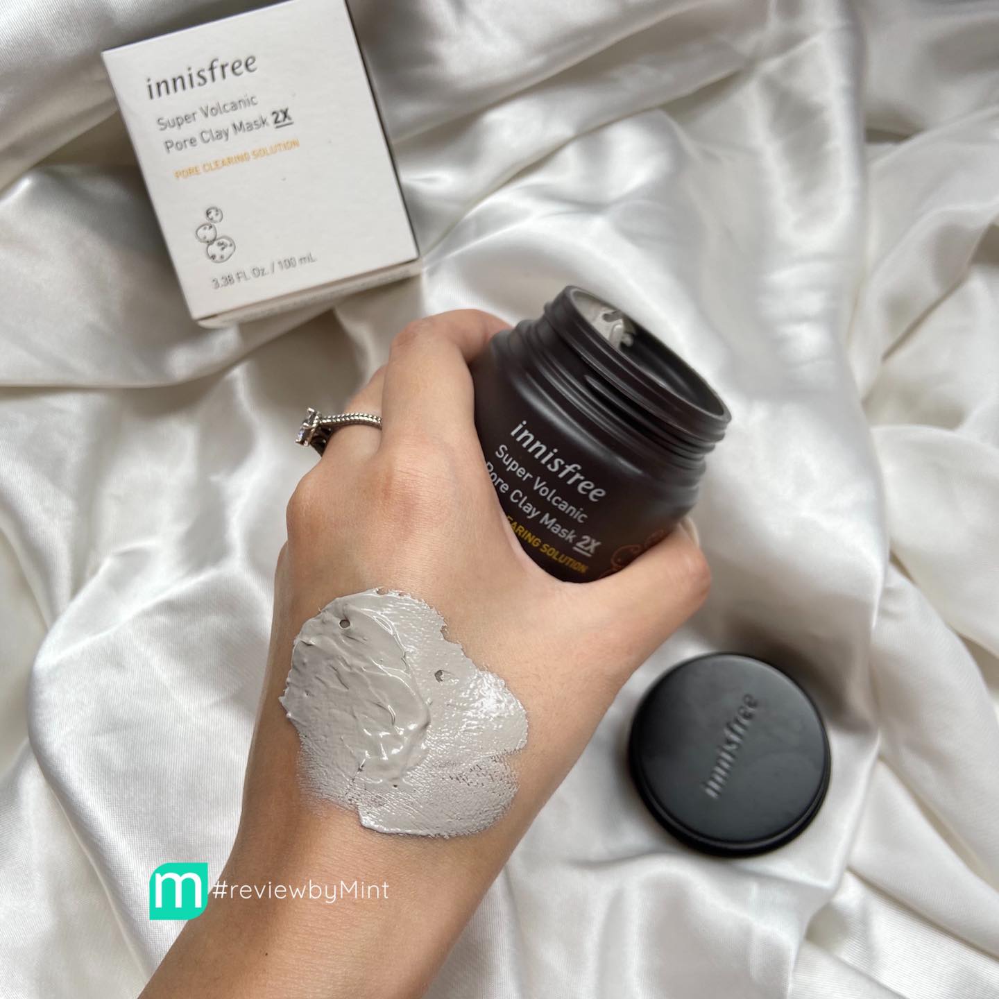Review Mặt Nạ Đất Sét Innisfree Super Volcanic Pore Clay Tro Núi Lửa