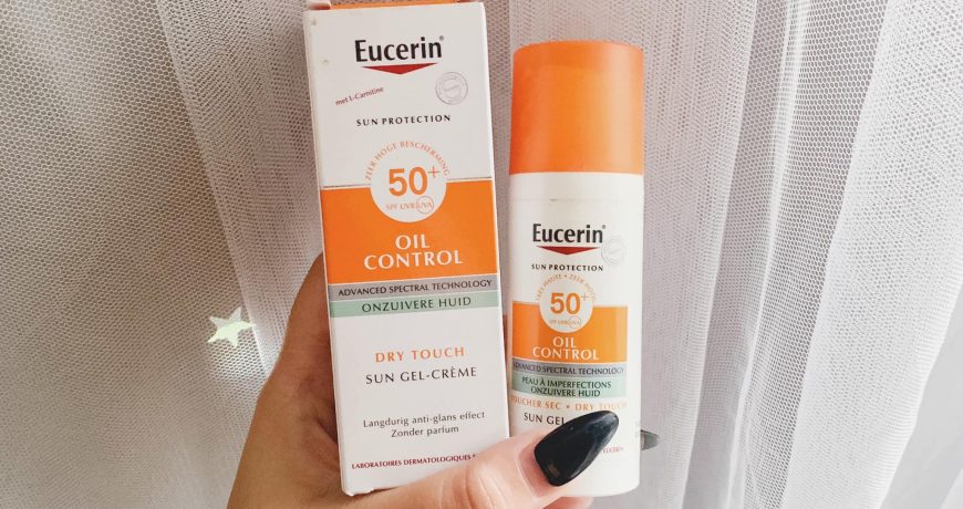 Eucerin Oil Control SPF 50+ - Lọ kem chống nắng tớ đã mua lại 4 lần có gì đặc biệt?