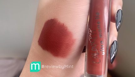 ColourPop Love Bug - Thỏi son dành cho các cô nàng chuộng style "tóc nâu môi trầm"