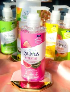 Sữa rửa mặt St.Ives Daily Facial Cleanser