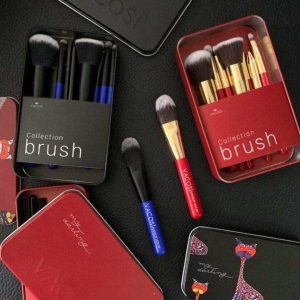 Hộp cọ Vacosi My Darling Travel Brush Set 8 cây Hộp cọ Vacosi My Darling Travel Brush Set 8 cây