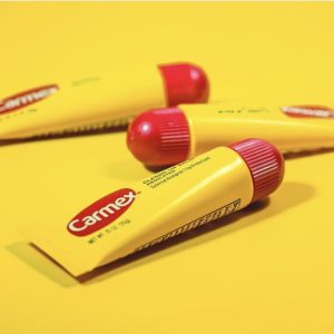 Son dưỡng môi Carmex Classic Lip Balm Medicated dạng tuýp