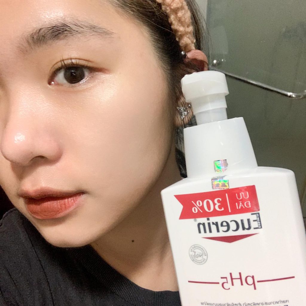Review sữa rửa mặt cho da siêu nhạy cảm Eucerin pH5