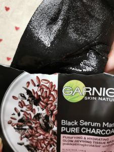 Mặt nạ giấy Garnier Black Serum Mask