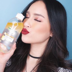 Tẩy Trang Dầu Nước Garnier Oil-Infused Micellar Cleansing Water 400ml