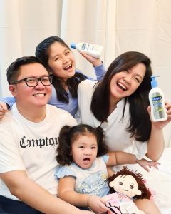 Dưỡng Thể Cetaphil Pro AD Derma Skin Restoring Moisturizer 295ml