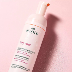 Sữa Rửa Mặt Tạo Bọt Nuxe Very Rose Light Cleansing Foam 150ml