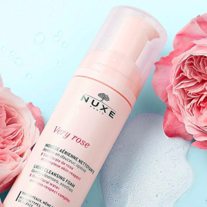 Sữa Rửa Mặt Tạo Bọt Nuxe Very Rose Light Cleansing Foam 150ml