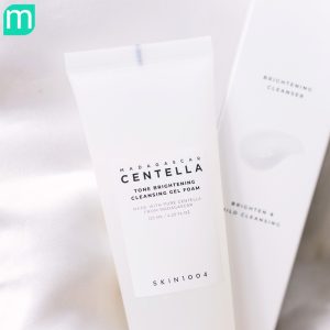 Sữa rửa mặt Skin1004 Madagascar Centella Tone Brightening Cleansing Gel Foam 125ml