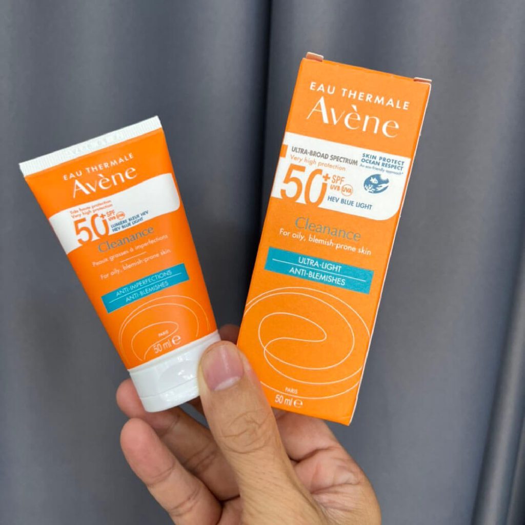 Kem Chống Nắng Avene Cleanance Solar SPF50+ 50ml