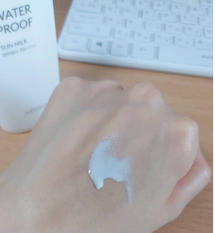 Kem Chống Nắng Missha Waterproof Sun Milk SPF 50+ PA++++ 70ml Kem Chống Nắng Missha Waterproof Sun Milk SPF 50+ PA++++ 70ml - Ảnh 5