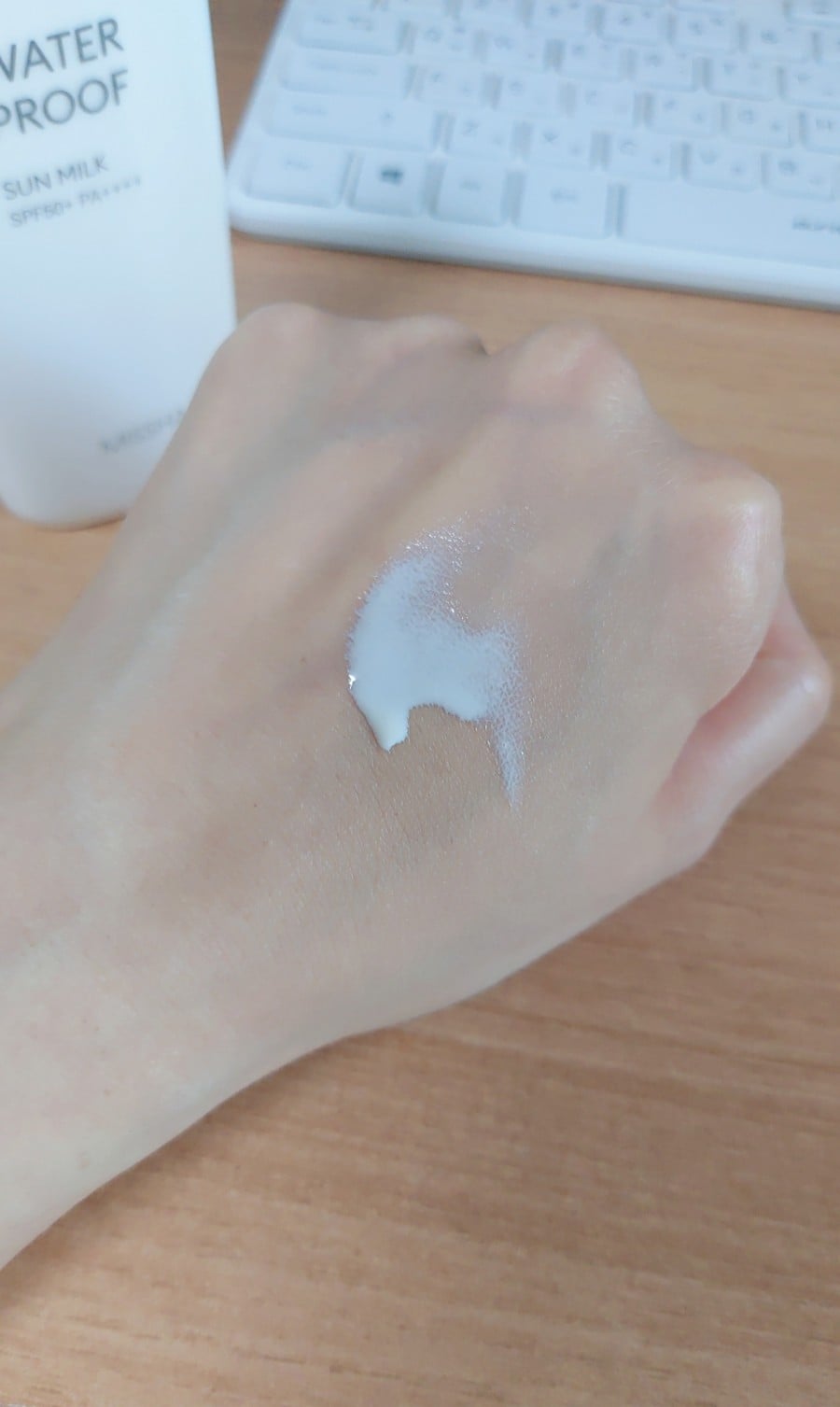 Kem Chống Nắng Missha Waterproof Sun Milk SPF 50+ PA++++ 70ml Kem Chống Nắng Missha Waterproof Sun Milk SPF 50+ PA++++ 70ml