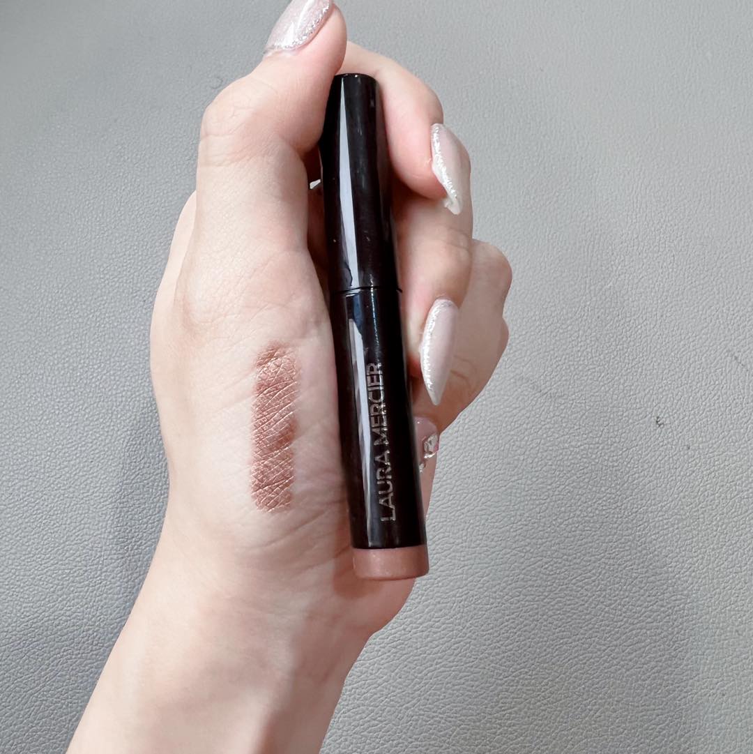 Phấn Mắt Dạng Thỏi Laura Mercier - Strapless Phấn Mắt Dạng Thỏi Laura Mercier - Strapless - Ảnh 5