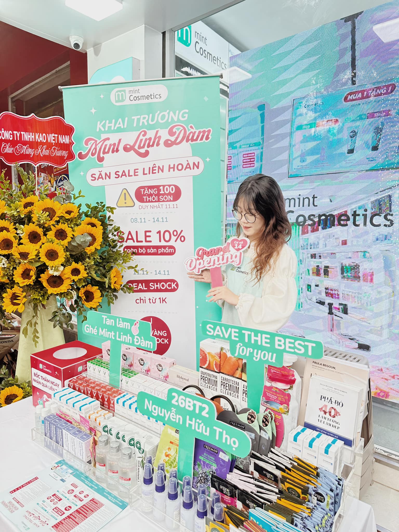 Không Khí Ngày Đầu Khai Trương Mint Linh Đàm Không Khí Ngày Đầu Khai Trương Mint Linh Đàm