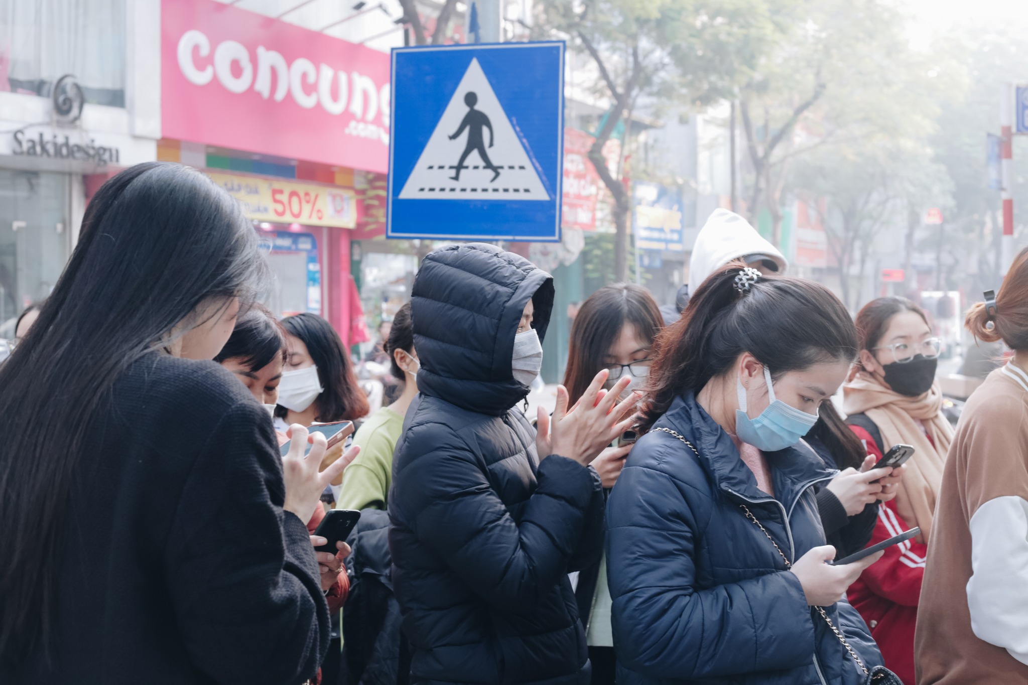 Không Khí Hân Hoan Trong Ngày Khai Trương Đầu Tiên Mint Đội Cấn Không Khí Hân Hoan Trong Ngày Khai Trương Đầu Tiên Mint Đội Cấn