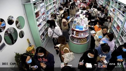 Không Khí Săn DEAL GIỜ VÀNG GIÁ SHOCK Tại Mint Đội Cấn