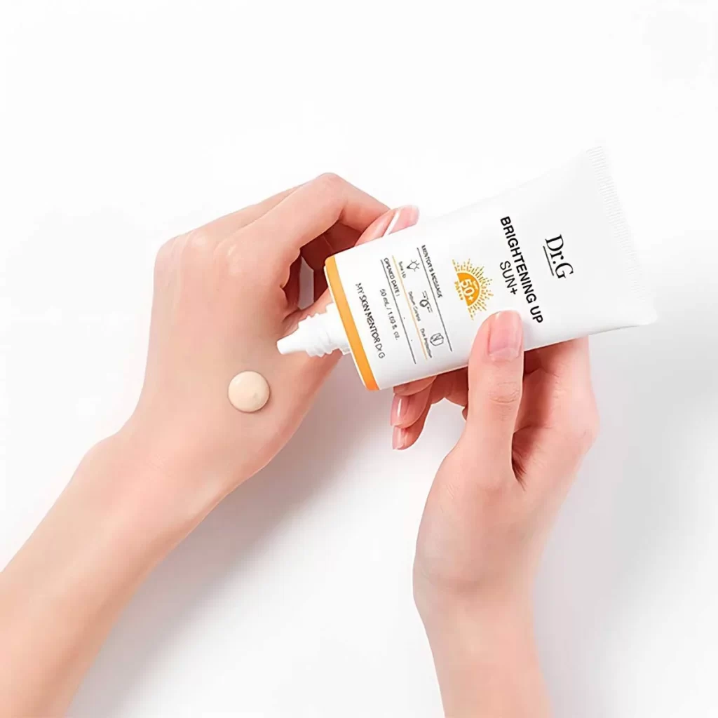 Kem Chống Nắng Dr.G Brightening Up Sun+ SPF50+ PA+++ 50ml Kem Chống Nắng Dr.G Brightening Up Sun+ SPF50+ PA+++ 50ml