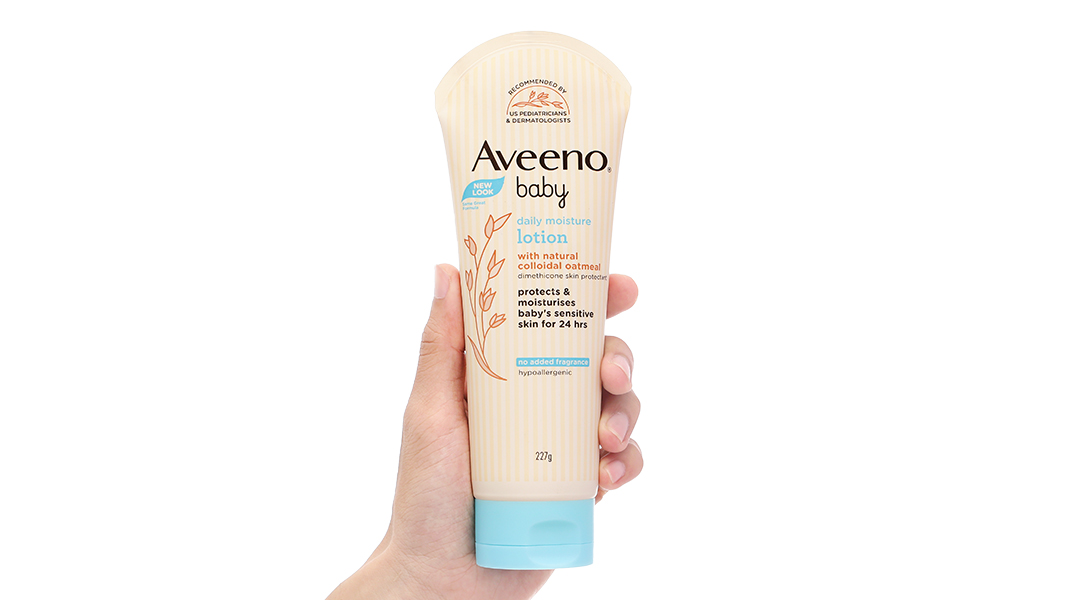 COMBO 1 SỮA DƯỠNG AVEENO BABY DAILY MOISTURE 227G + 1 TÚI AVEENO + 1 KEM DƯỠNG 15G