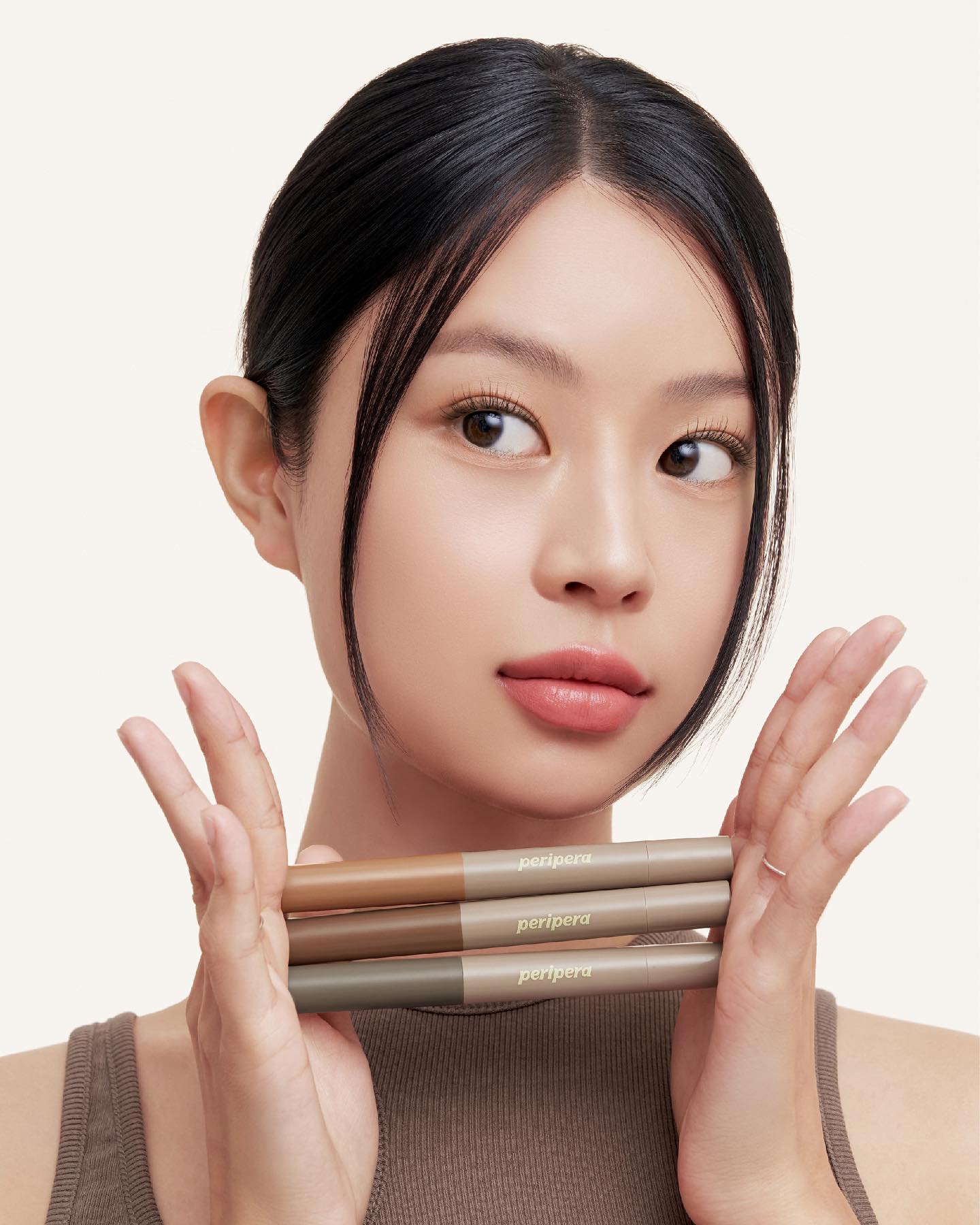 Tạo Khối Dạng Thỏi Peripera V Shading Blending Stick 0.6g