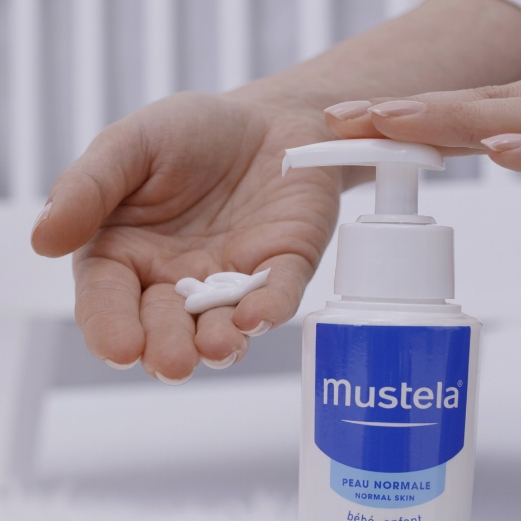 Lotion Dưỡng Thể Mustela Hydra Bebe Body Lotion 300ml