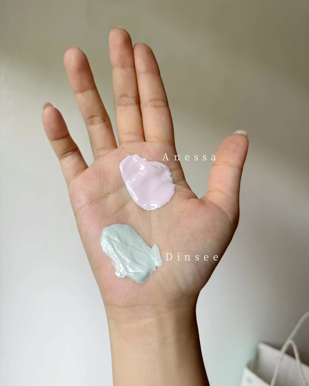 So Kè 2 Em Kem Chống Nắng Nâng Tone Được Ưa Chuộng Nhất Gần Đây So Kè 2 Em Kem Chống Nắng Nâng Tone Được Ưa Chuộng Nhất Gần Đây